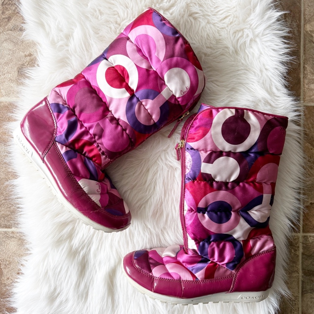 COACH pink and purple C logo Jolt Signature Puff snow boots SIZE 8